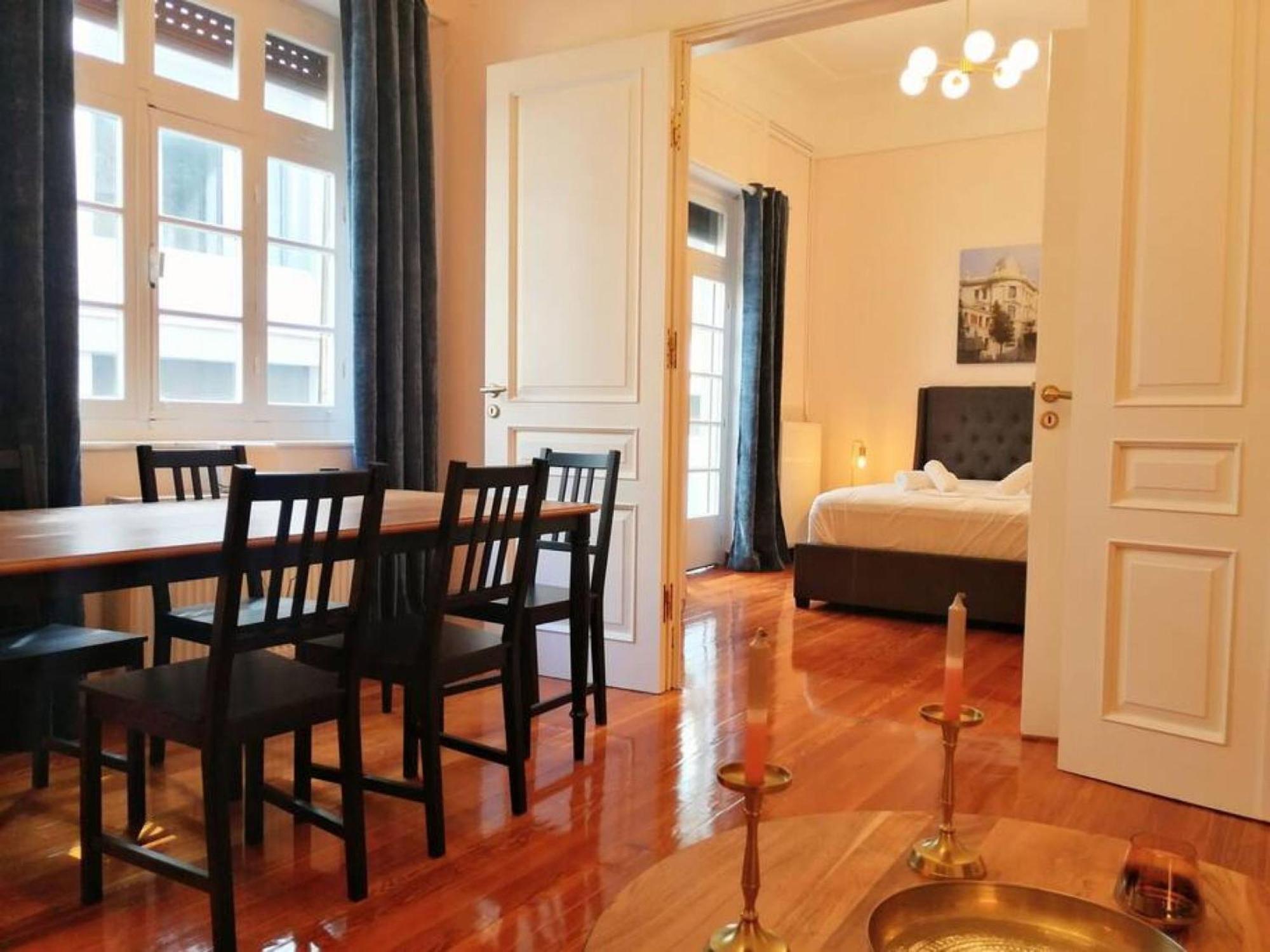 Elegant Apartment In Syntagma Square Atenas Exterior foto