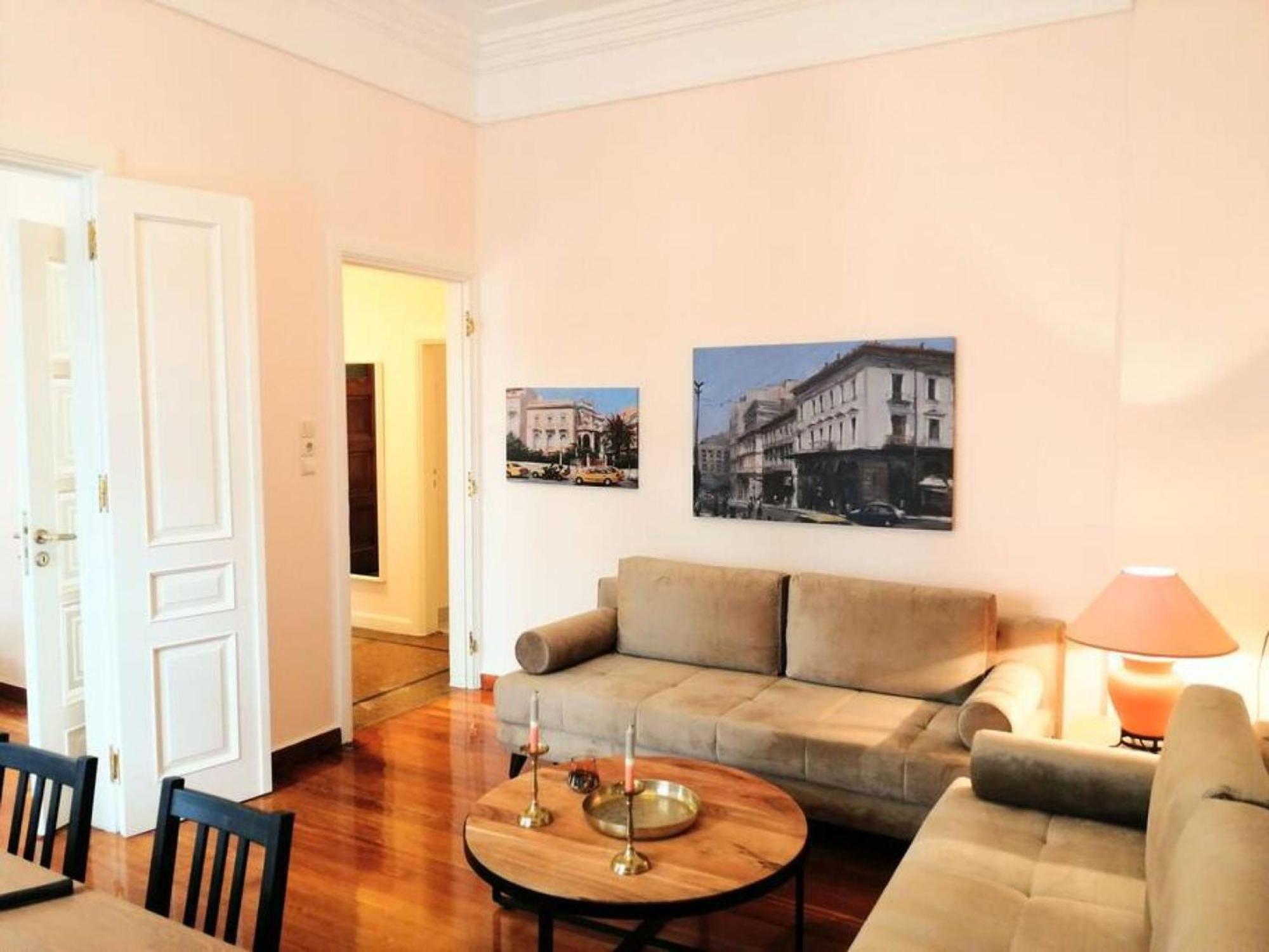 Elegant Apartment In Syntagma Square Atenas Exterior foto